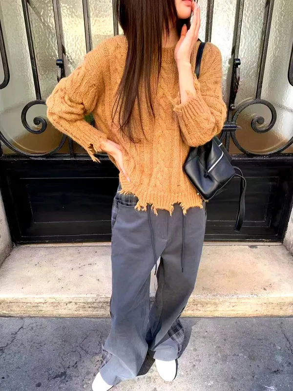 Fashionable Casual Sweater - Warm and Comfortable, Perfect Match