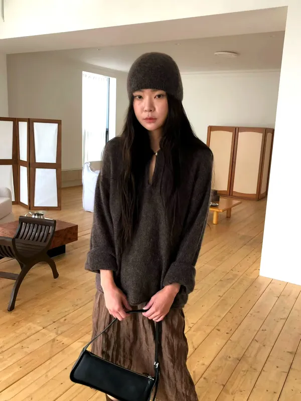 Warm and Cozy Women's Sweater, Fashionable and Versatile