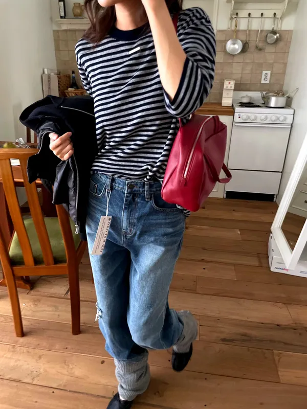 Striped Design Women's T-Shirt, A Must-Have for Fashion and Leisure