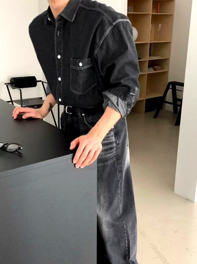 스타일리시한 남성 데님 셔츠, 클래식 다재다능 디자인