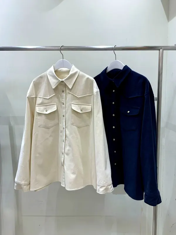 Stylish Minimalist Women's Shirt - A Timeless Classic