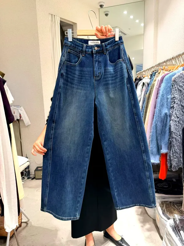Fashionable Loose Denim Jeans - Comfortable and Versatile for Perfectly Showcasing Your Personality