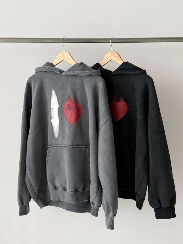Trendy Graffiti Hoodie - A Fashionable Casual Must-Have