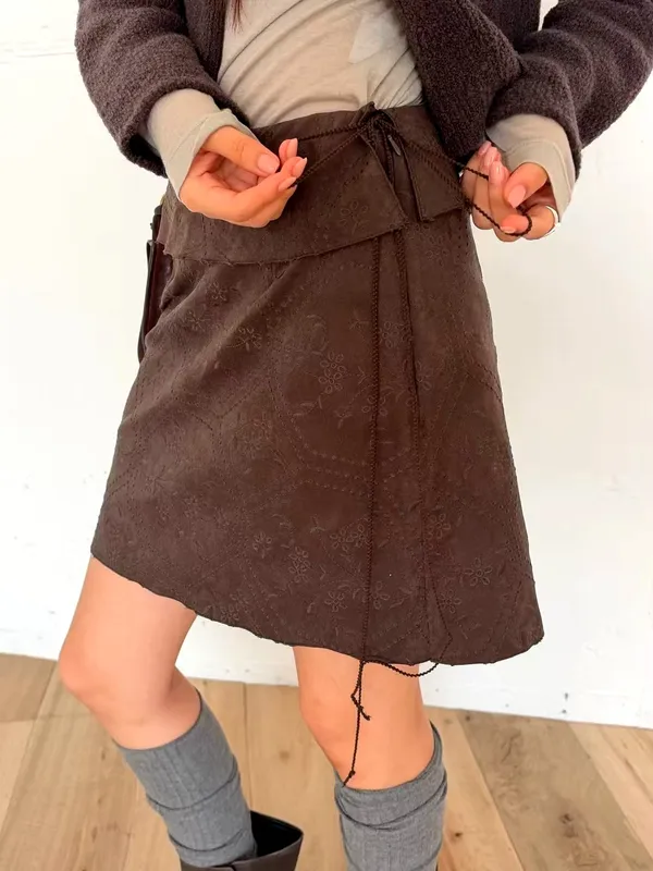Elegant Brown Dress for Women, Showcasing Charming Style