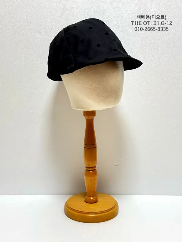 Topi Wanita Polka Dot Bergaya, Ringan dan Selesa