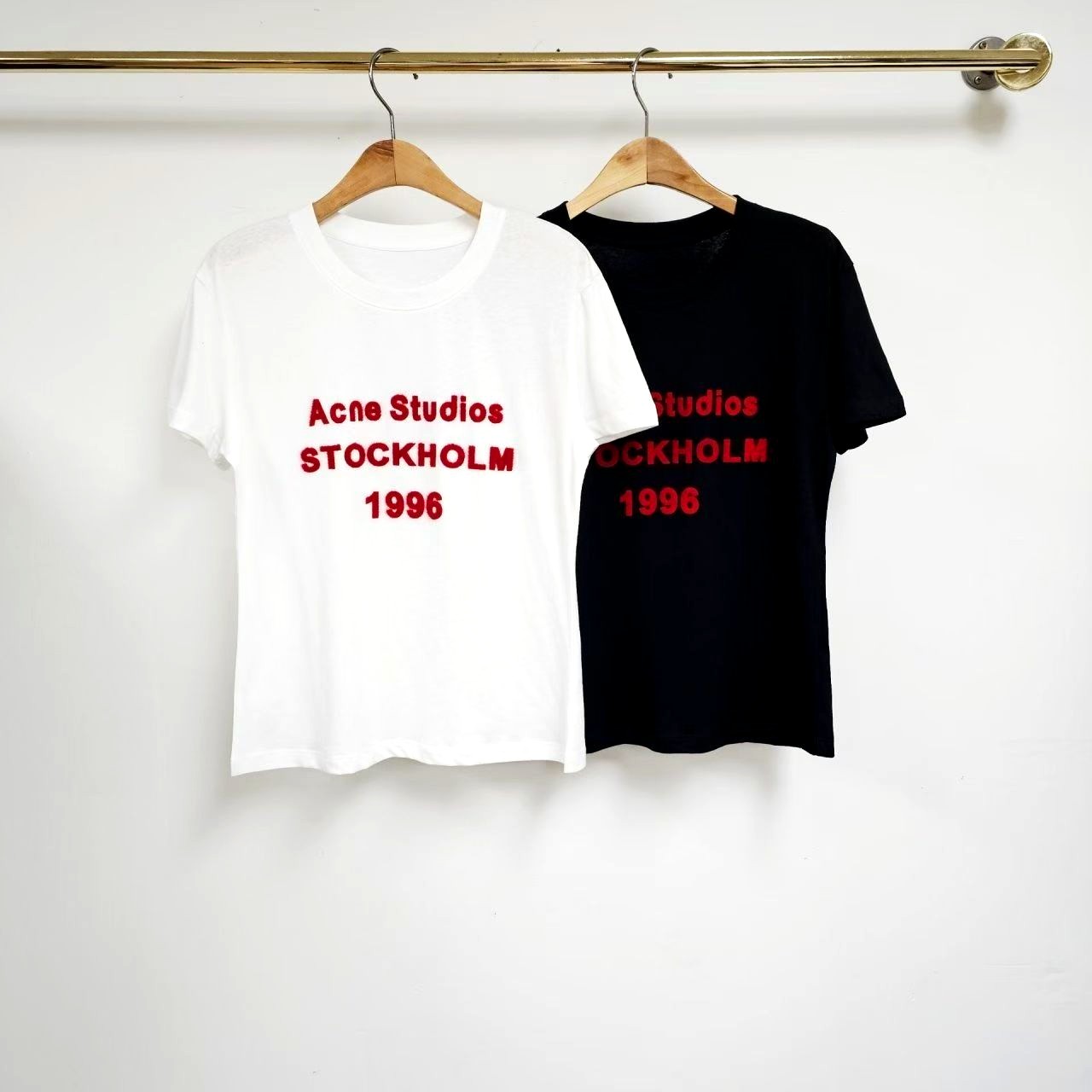 Acne Studios 1996 ์์ ํฐ์
์ธ