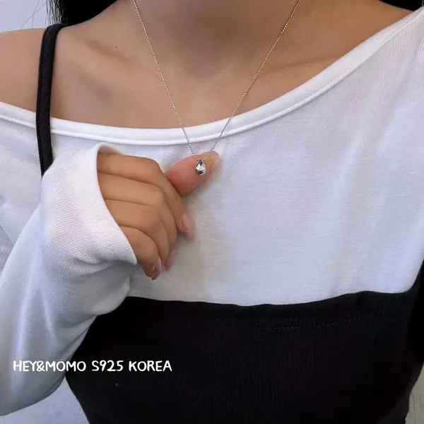 Minimalist 925 Silver Necklace - Elegant and Fashionable Women's Accessory