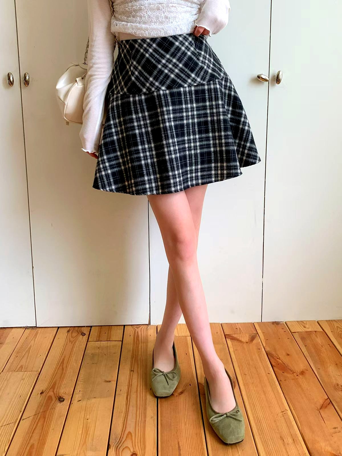 Fashionable Plaid Women's Pants - Comfortable and Versatile New Release New model launched