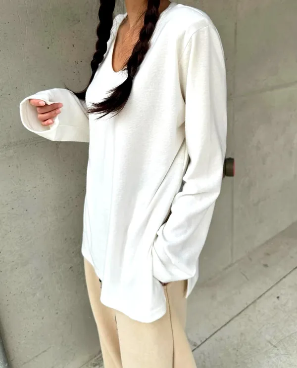 Elegant and Comfortable Women's Top - Casual Chic Style