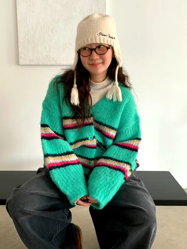 Fashionable Striped Cardigan - Comfortable and Warm for Spring and Autumn