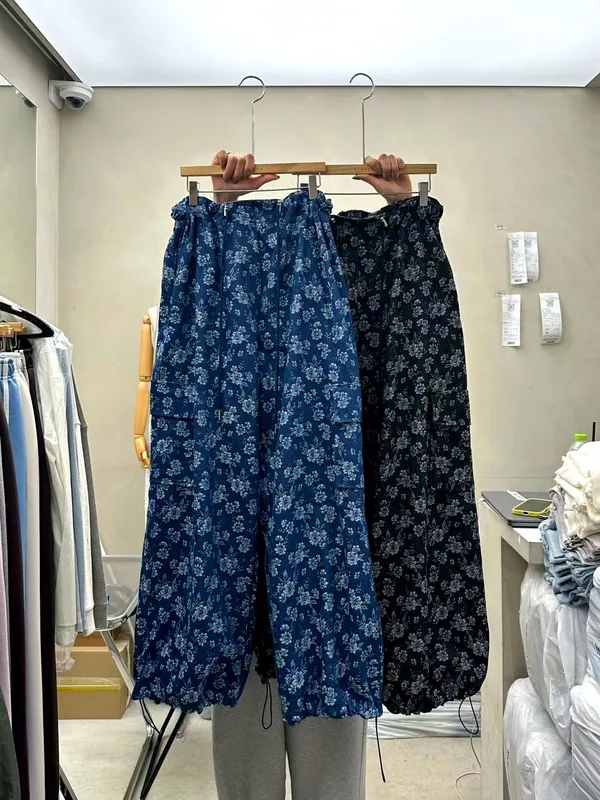 Stylish Floral Print Women's Pants - Comfortable and Breathable for Perfect Pairing