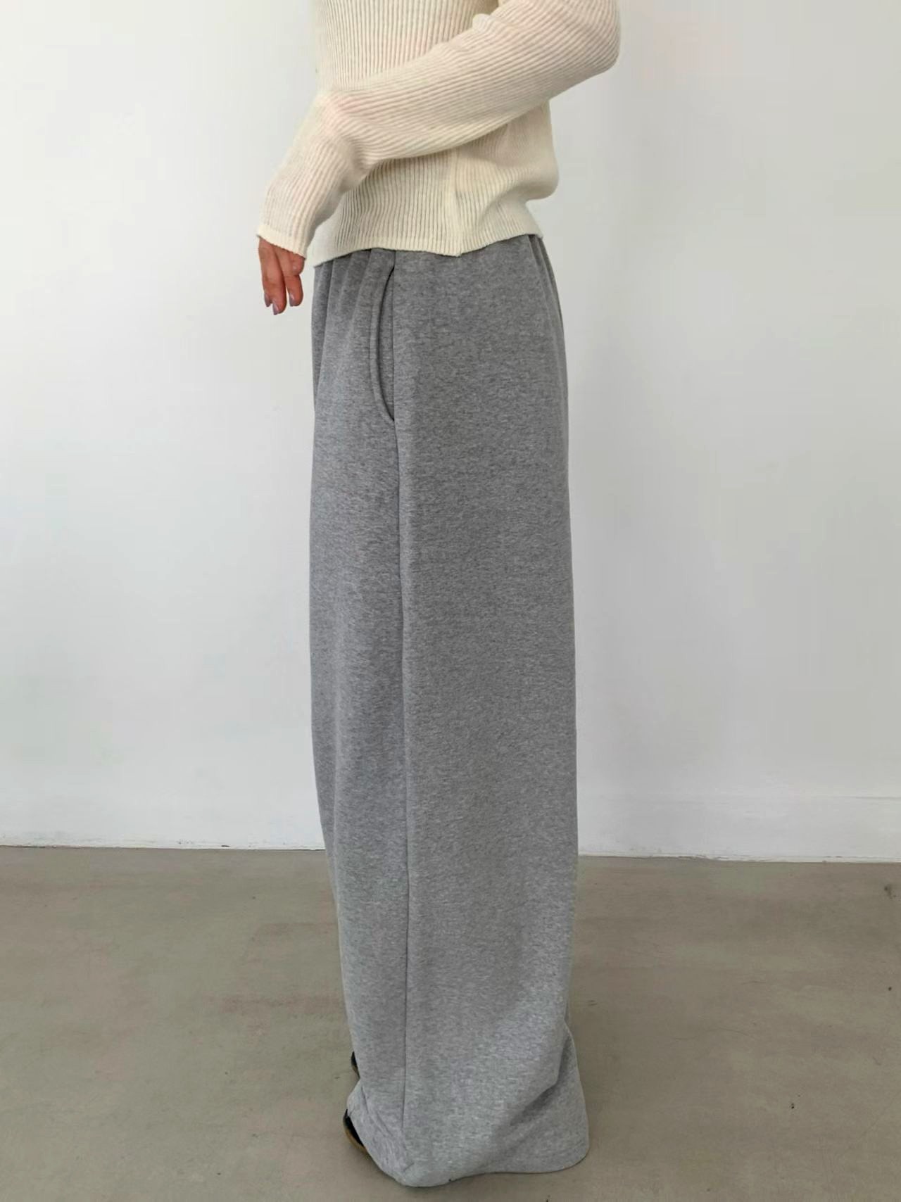 캐주얼 루즈핏 여성 바지 - 편안한 회색 바지