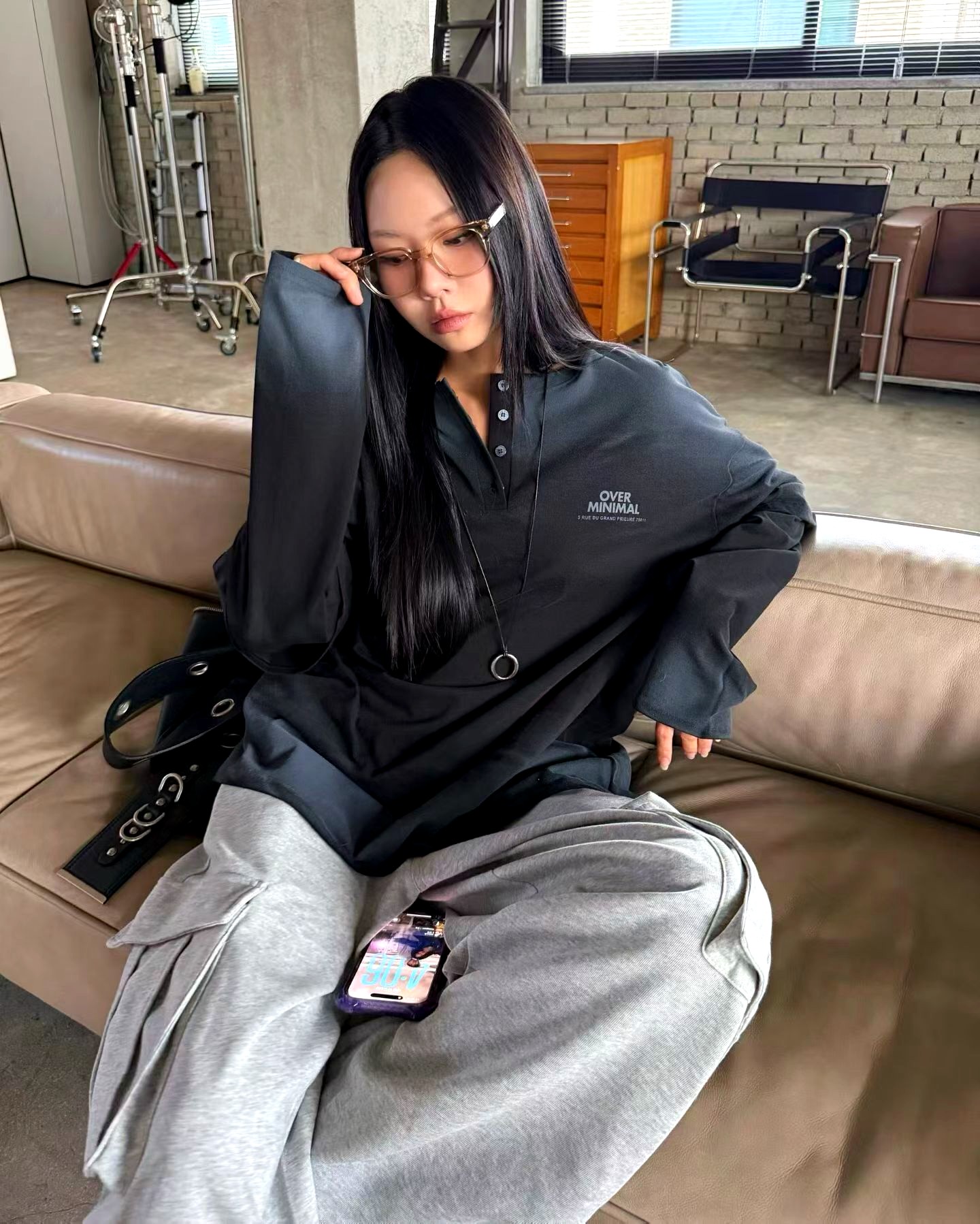 심플하고 스타일리시한 여성용 티셔츠 - 편안하고 다양한 스타일에 잘 어울림