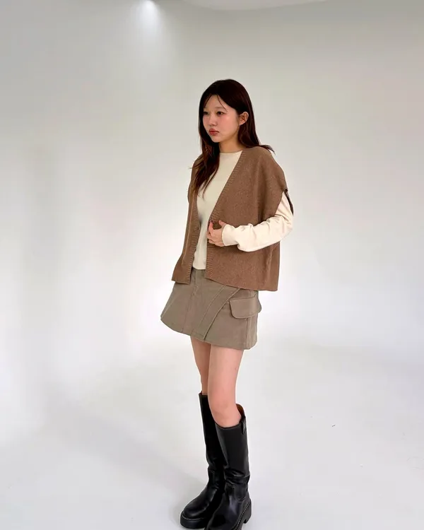 Stylish and Minimalist Women's Jacket, Comfortable and Versatile for Spring and Autumn Wear