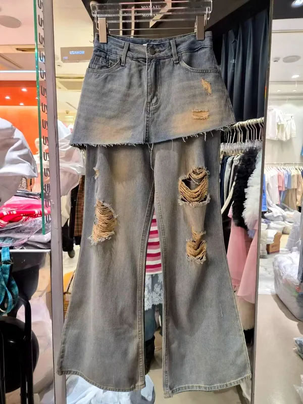 Trendy Ripped Jeans with Unique Patchwork Design to Showcase Your Style