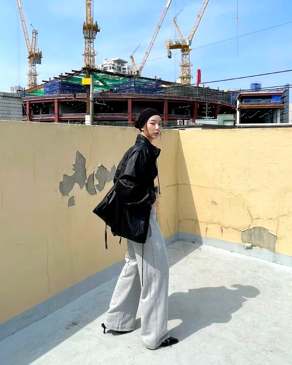 스타일리시한 루즈핏 여성 바지 - 편안하고 다재다능한