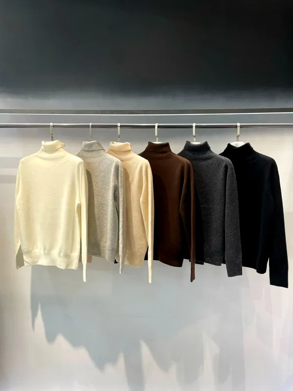Stylish Turtleneck Knit Top, Soft and Comfortable, A Must-Have for Versatility