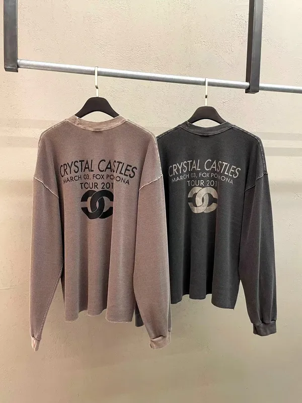 Vintage Style Men's Long Sleeve T-Shirt - Comfortable and Casual