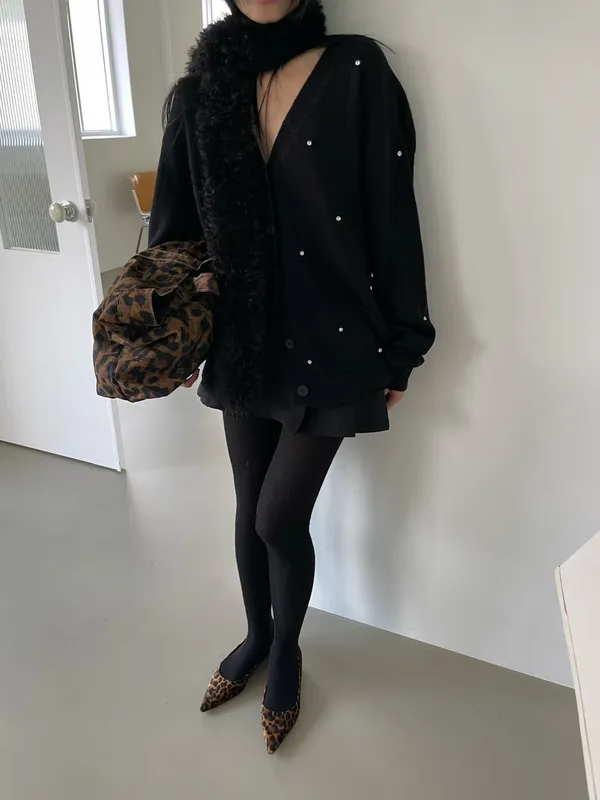 Chic Versatile Women's Cardigan - Elegant Style for Any Occasion