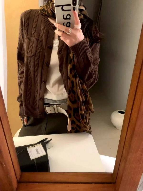 Fashionable Casual Women's Cardigan, Knit Design, Warm and Comfortable