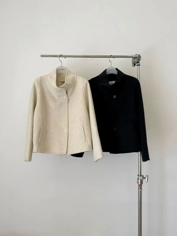 Elegant and Versatile Women's Top in Minimalist Style