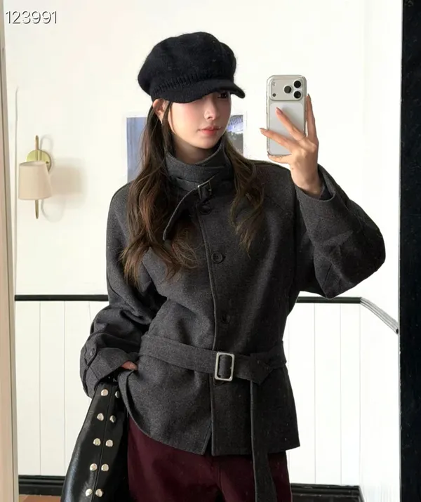 Fashionable Women's Beret, Elegant and Versatile