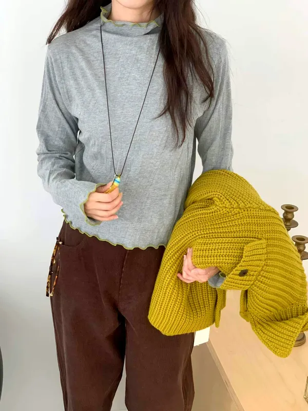 เสื้อยืดผู้หญิงสไตล์มินิมอล สบายและระบายอากาศได้ดี การจับคู่ที่สมบูรณ์แบบ