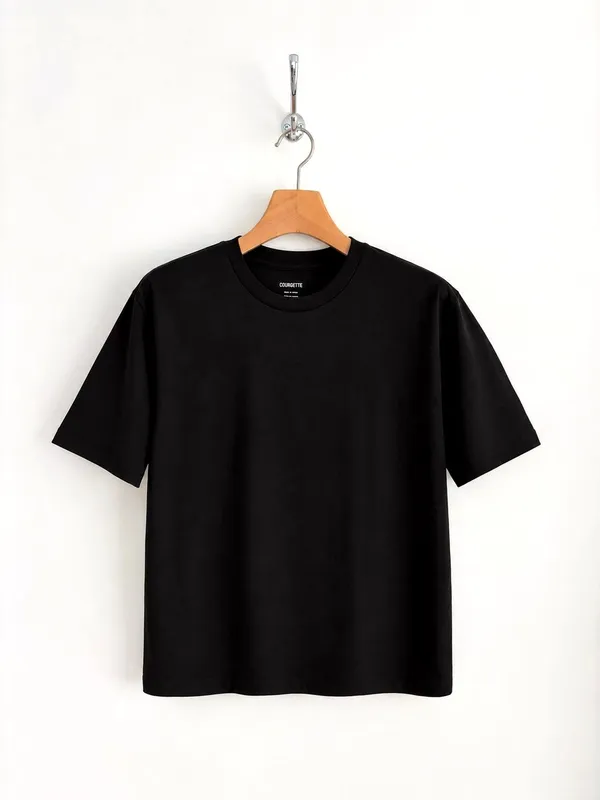 Minimalist Black Short Sleeve T-Shirt - Comfortable and Versatile