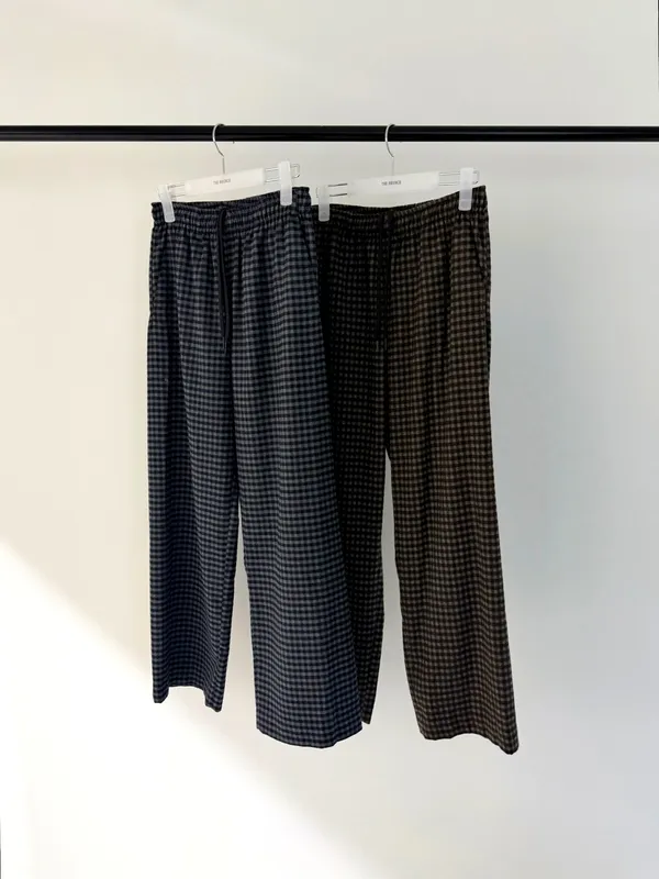 Stylish Plaid Women's Casual Pants - Comfortable and Breathable, Perfect for Pairing