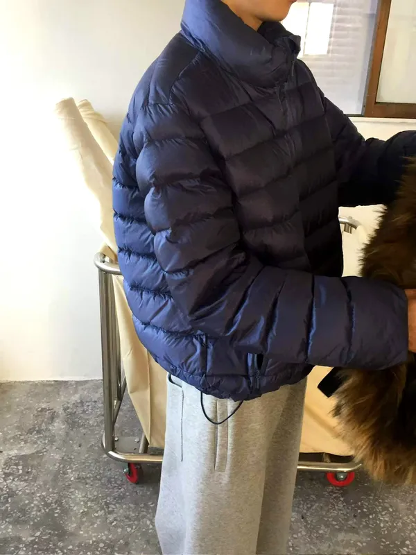 Stylish and Warm Women's Down Jacket, Lightweight and Comfortable, Perfect for Winter Outfits
