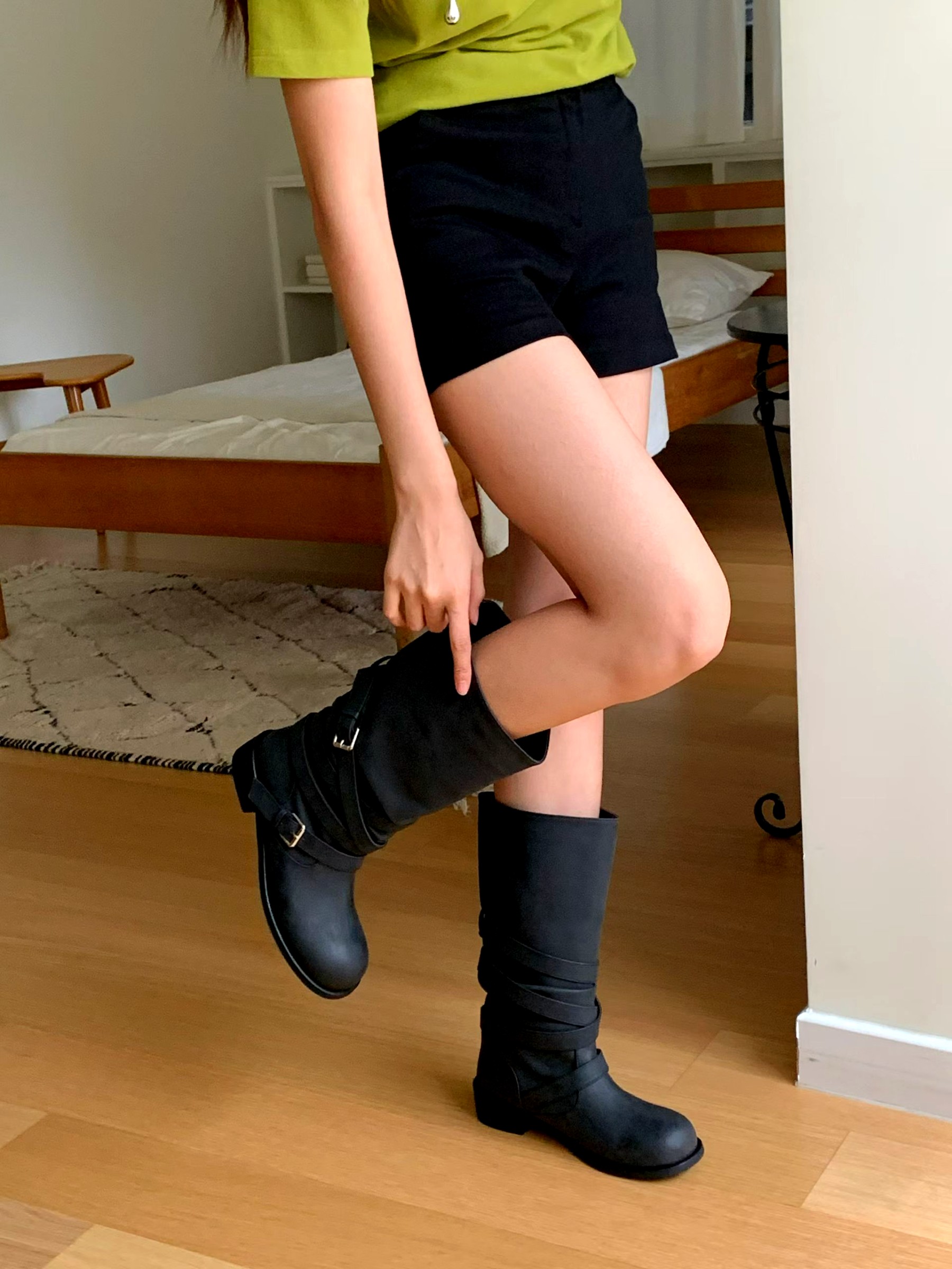 Fashionable Women's Boots, Comfortable and Versatile for Spring and Autumn