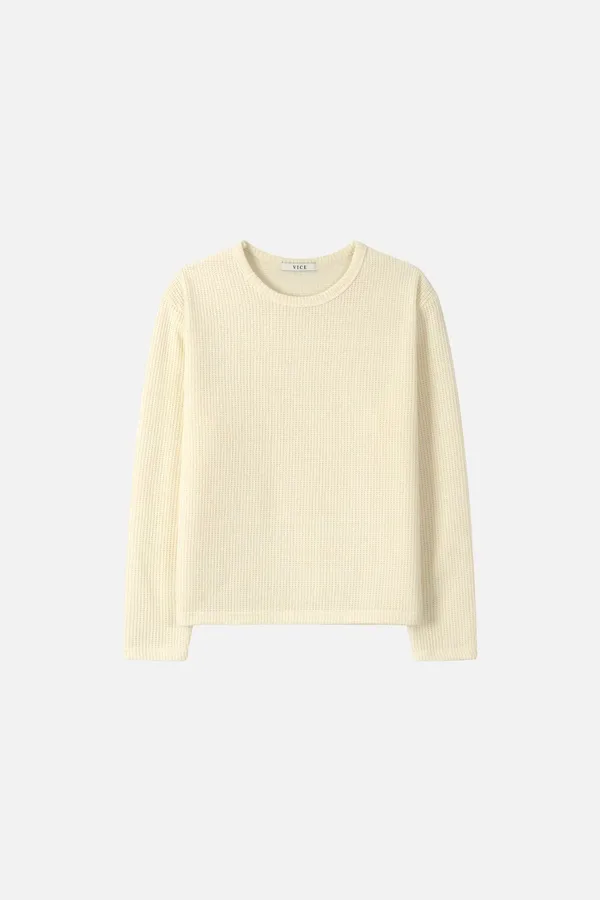 Stylish and Minimalist Men's Long Sleeve Top, Comfortable and Versatile