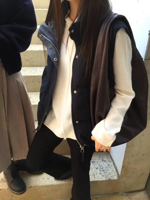 Chic Women's Vest Jacket - Lightweight and Comfortable, Perfect for Fall and Winter