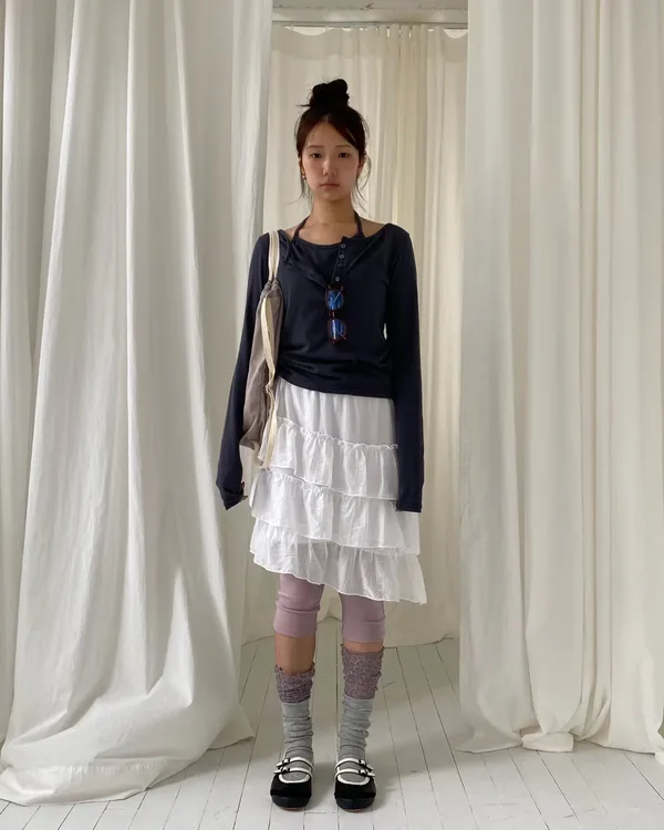 Fashionable Versatile Women's Skirt with Layered Design, Lightweight and Comfortable
