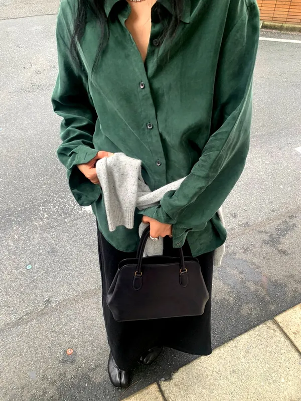 Lightweight Breathable Women's Shirt - Comfortable and Versatile