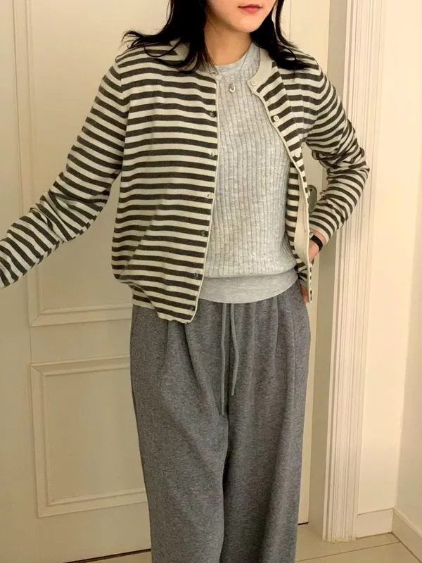 Stylish Striped Cardigan for Women - Perfect for Casual Outfits