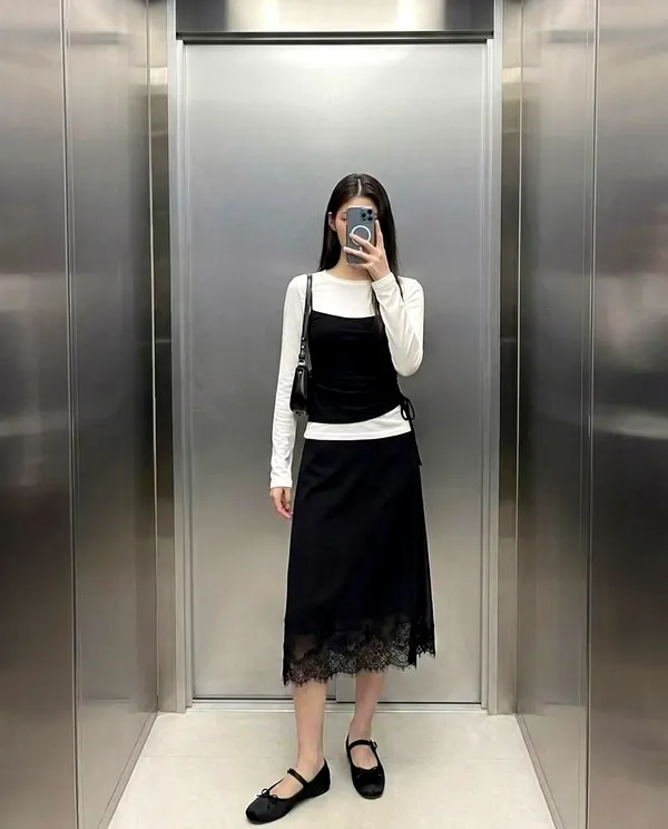 Elegant Lace Trim Dress for Women, Showcasing Charming Qualities