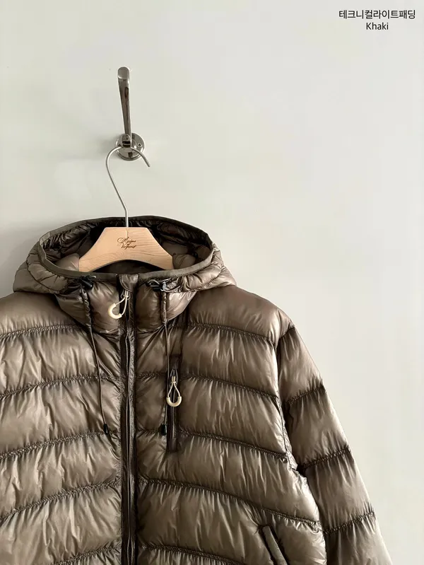 Stylish Lightweight Down Jacket - Warm and Comfortable