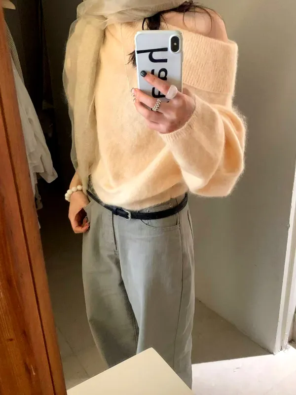 Warm and Soft Women's Sweater, Comfortable and Fashionable