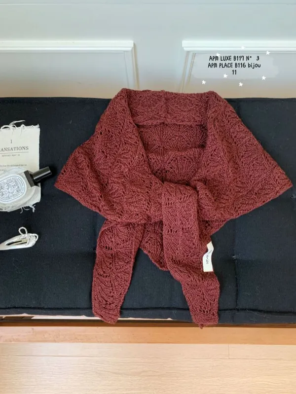 Stylish Knitted Shawl - Elegance Meets Perfection
