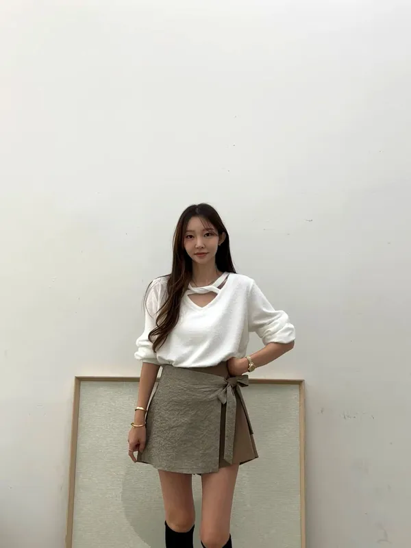 Fashionable Versatile Women's Top, Comfortable and Breathable, Perfect Match