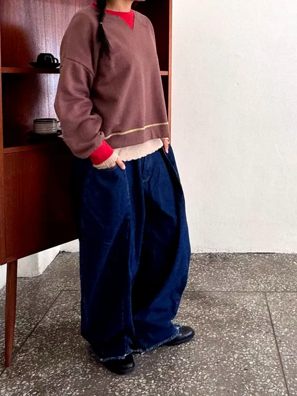 时尚休闲女装T恤，舒适百搭，适合日常穿搭