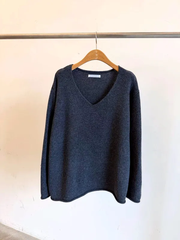 Stylish V-Neck Knitted Top for Effortless Elegance
