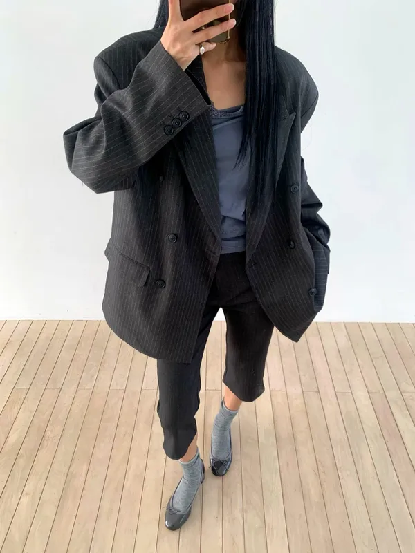 Blazer Wanita Bergaya dengan Reka Bentuk Slim Elegan