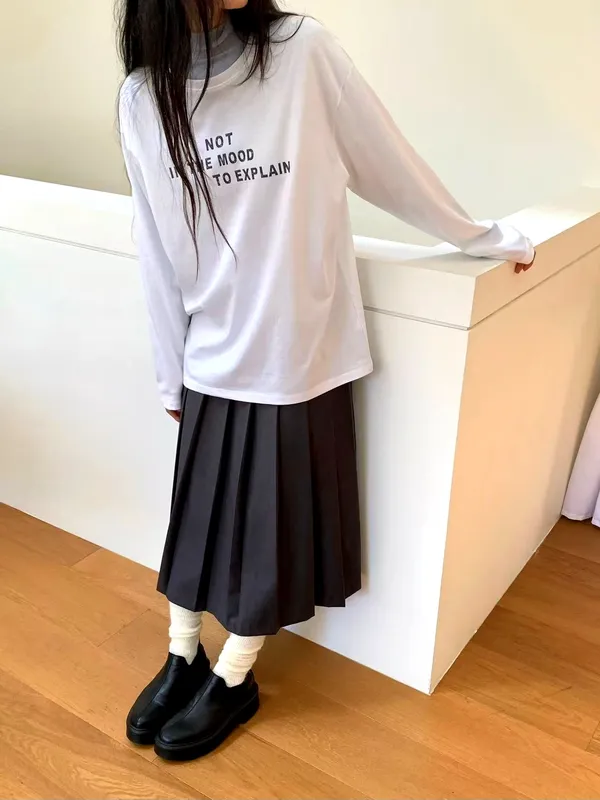Minimalist Style Printed Long Sleeve T-Shirt, Comfortable and Versatile