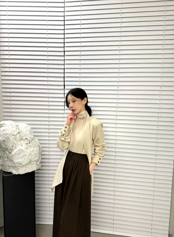 Elegant and Comfortable Women's Top in Minimalist Style