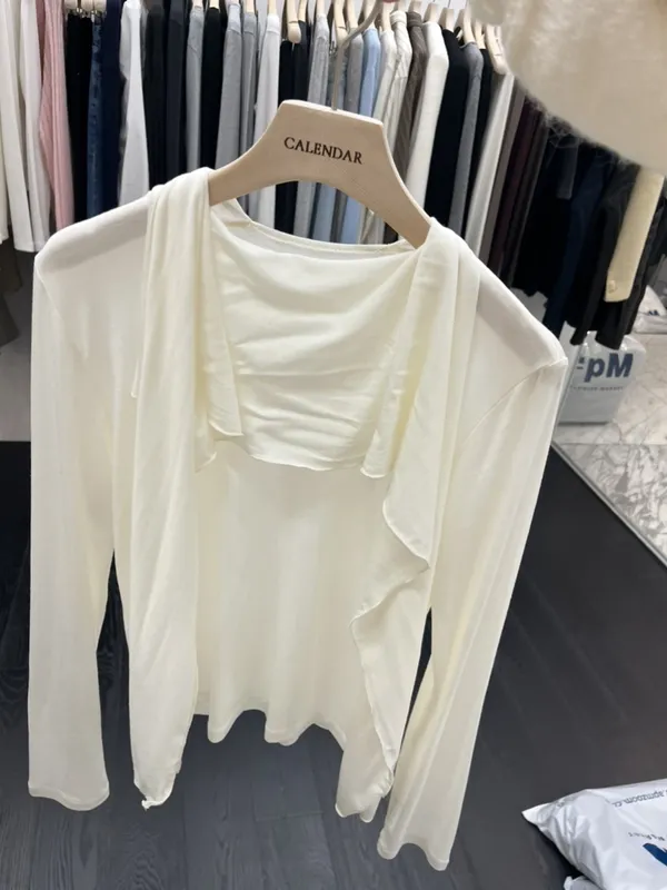 Lightweight and Comfortable Long Sleeve T-Shirt