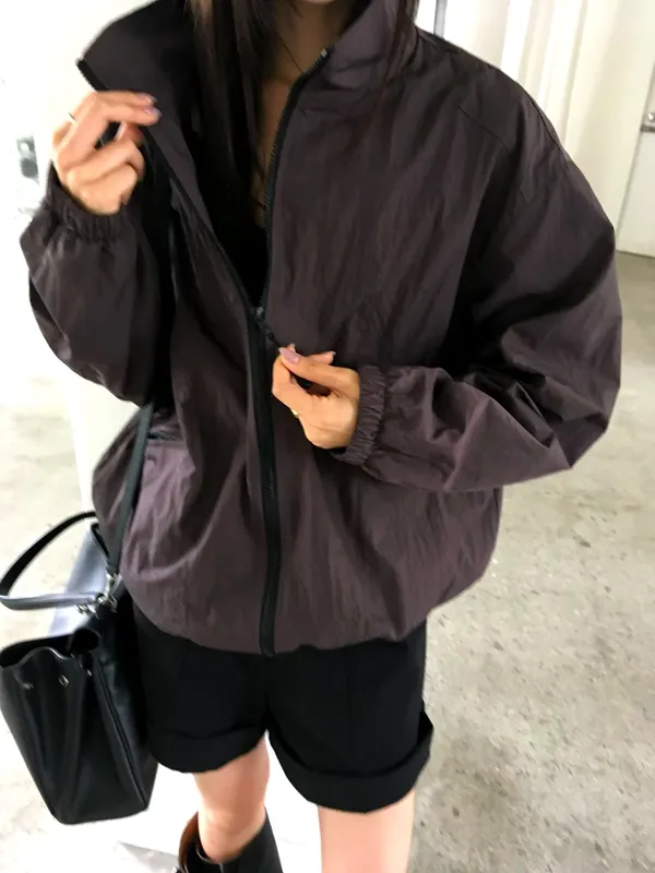 Stylish Casual Women's Jacket with Lightweight Windproof Design