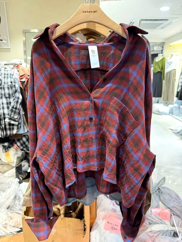 Fashionable Plaid Women's Top, Effortlessly Matches Various Styles - New Arrival