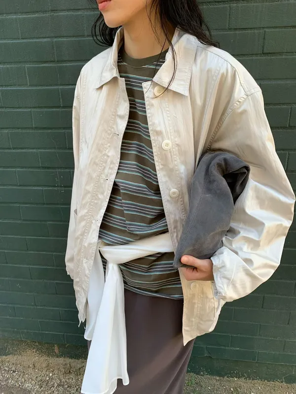 Stylish Versatile Women's Jacket - Lightweight and Comfortable